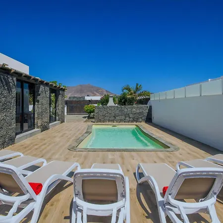 Fedelian 2 Villa Playa Blanca